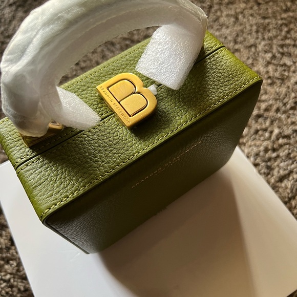 Brandon Blackwood mini Kendrick trunk-evergreen - Picture 2 of 3